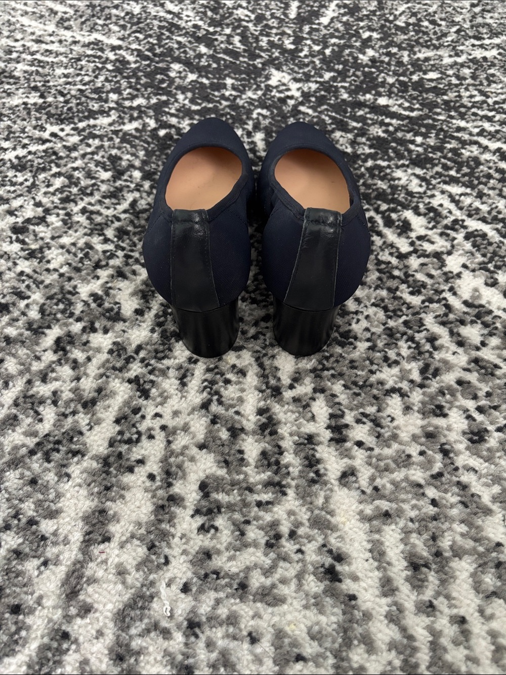 Classic Black Low Heel Pumps Made in Italy Size 35/5 - Picture 4 of 4